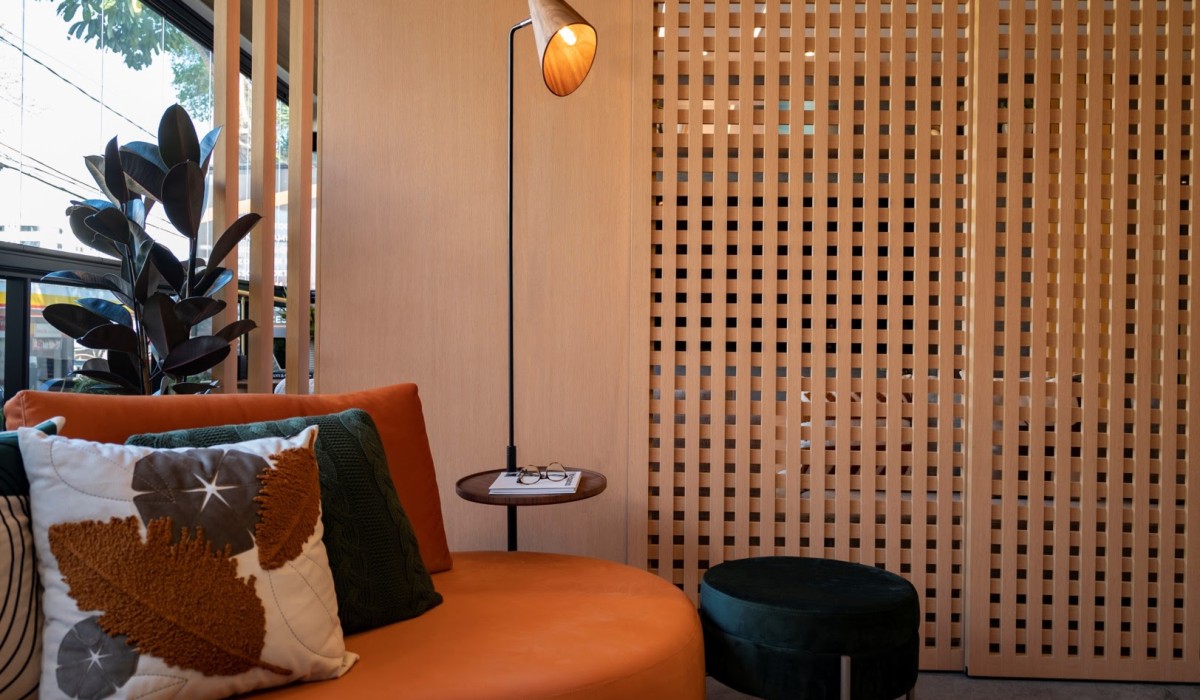 Tons e texturas: inspirações para criar um mix de materiais na decoração